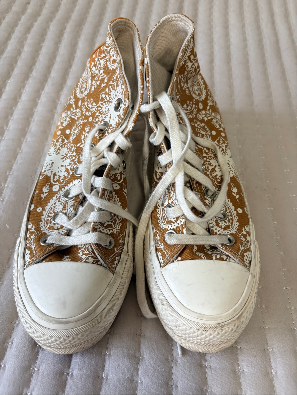 Converse All Star Mustard Yellow Paisley Print High Top Sneakers Size US 7